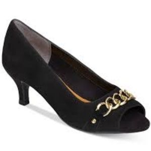 AEROSOLES Made of Honor Black Suede Slip On Heels size 8